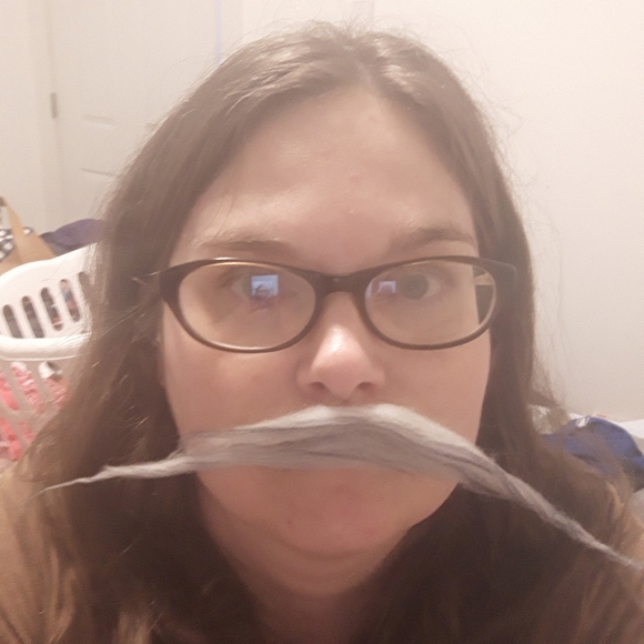 Meet your Posher, Sarah - Picture 3 of 3